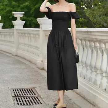 Французское эластичное двойное платье с квадратным вырезом на одно плечо, плиссированное темпераментное маленькое платье, дизайн, тонкое платье